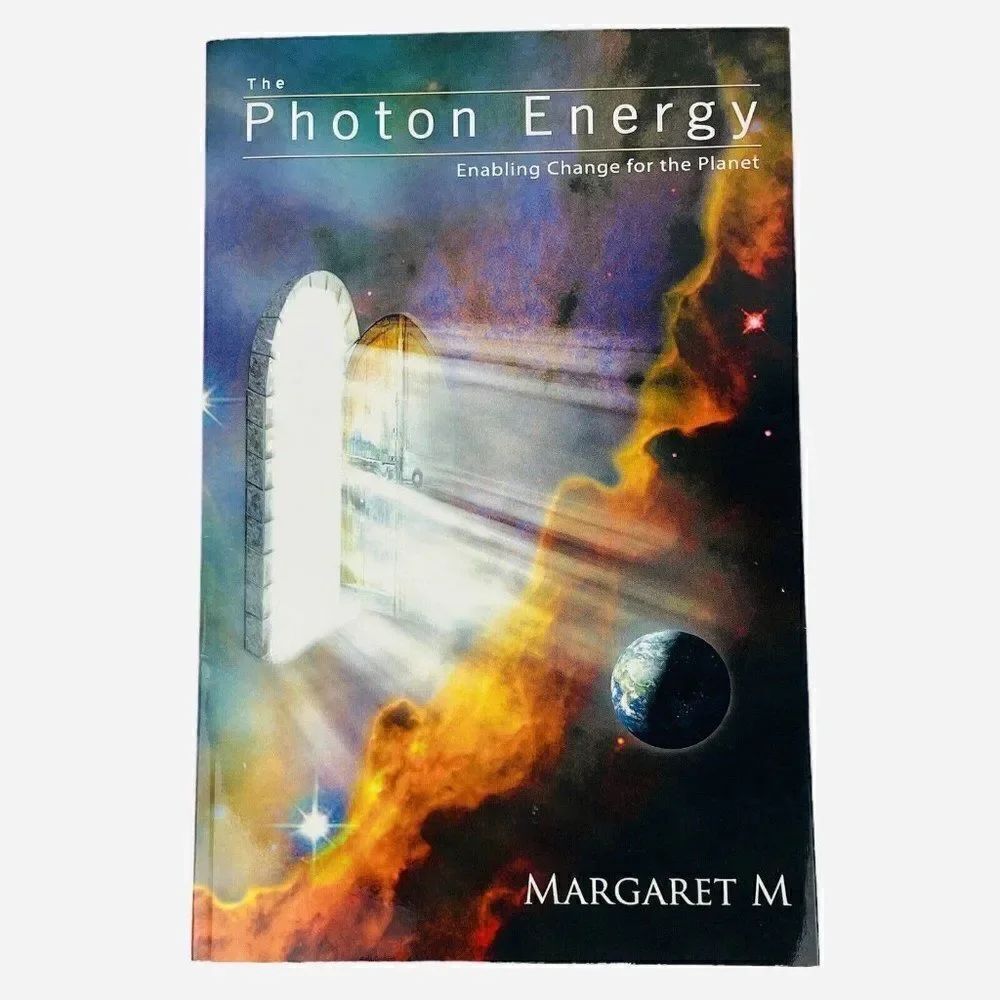 2008 The Photon Energy Enabling Change for the Planet by Margaret McElroy 1st Ed